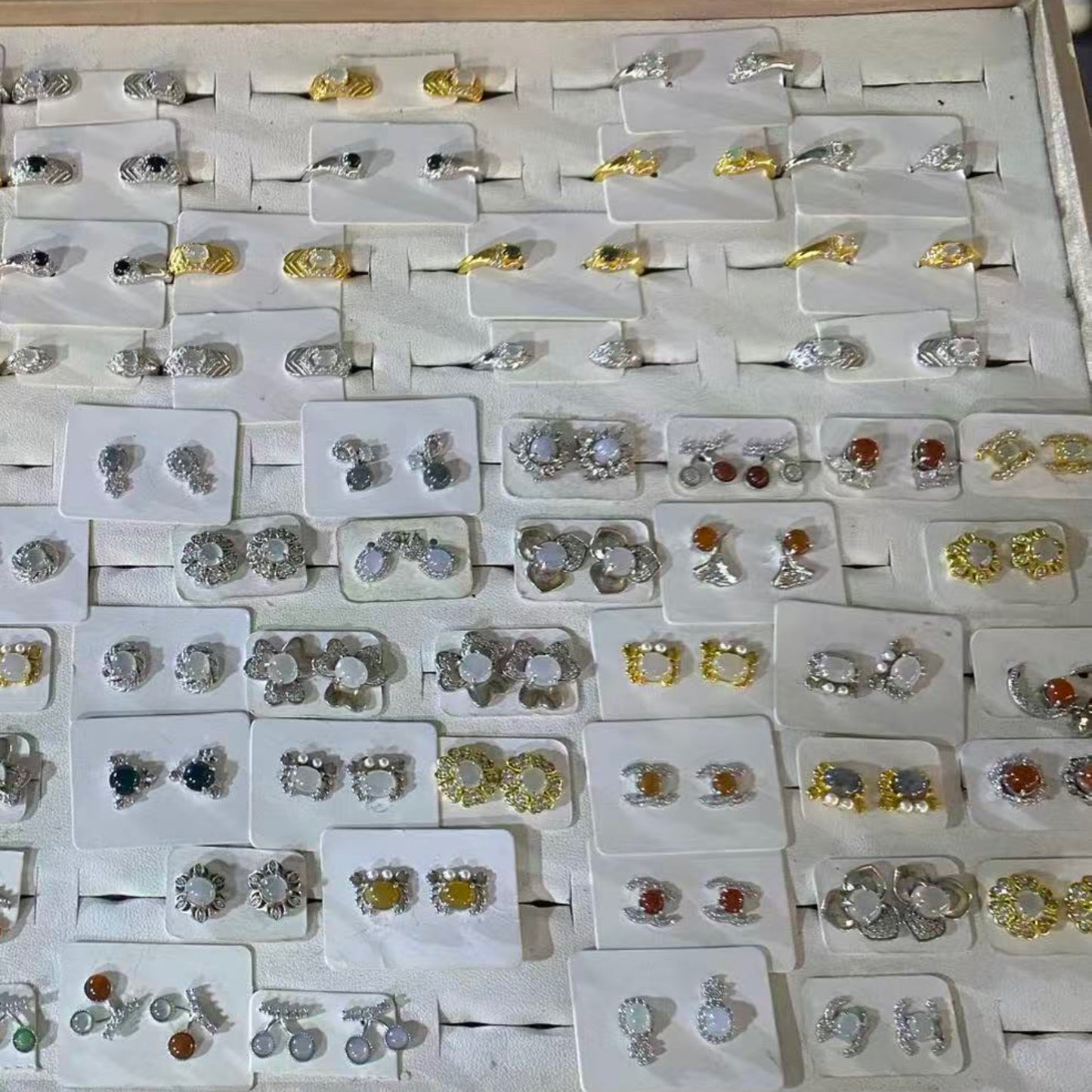 Jade earrings*10 pairs(0.75*0.75cm)