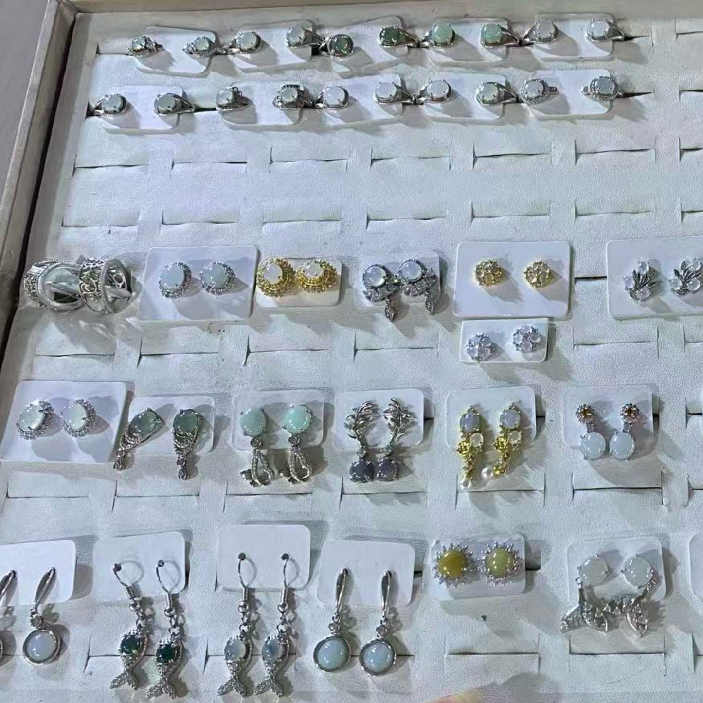 Jade earrings*10 pairs(1*1cm)