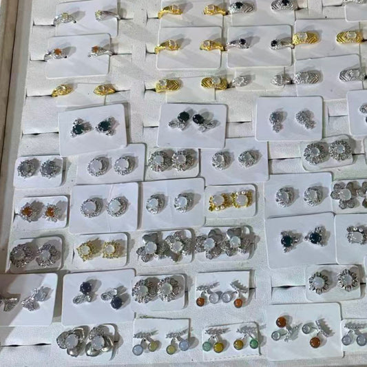 Jade earrings*10 pairs（0.75*0.75cm）