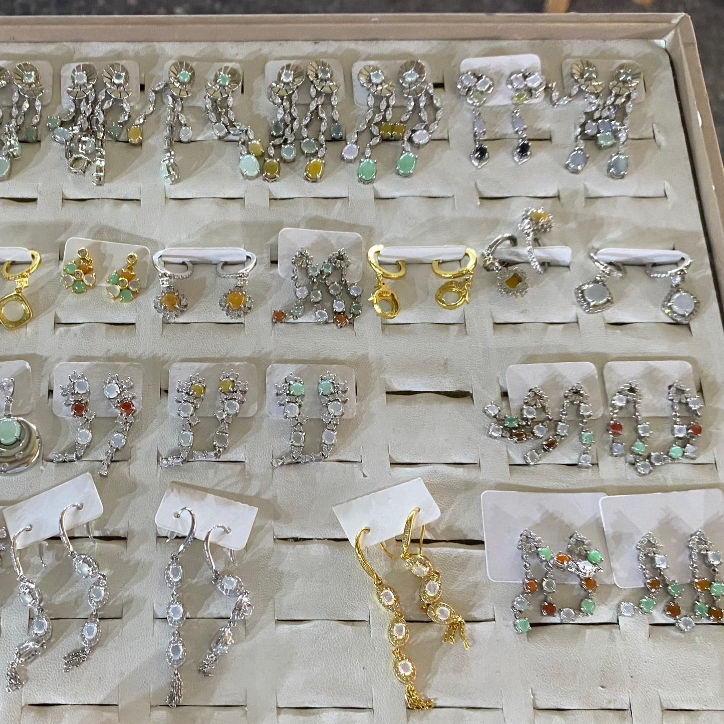 Jade earrings*10 pairs（1.25*1.25cm）