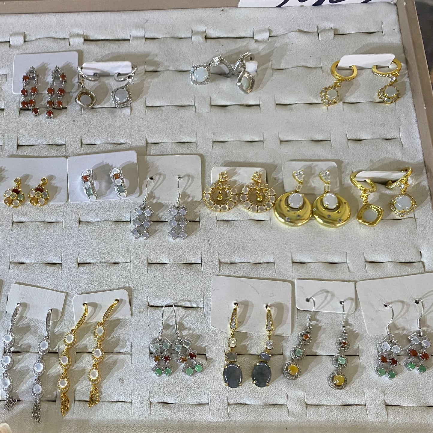 Jade earrings*10 pairs（1.25*1.25cm）